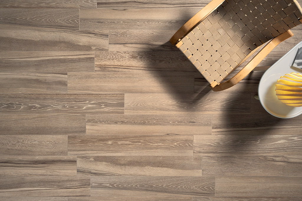 Pavimento-effetto-legno_Ceramica-Fioranese_Essential-Frassino3