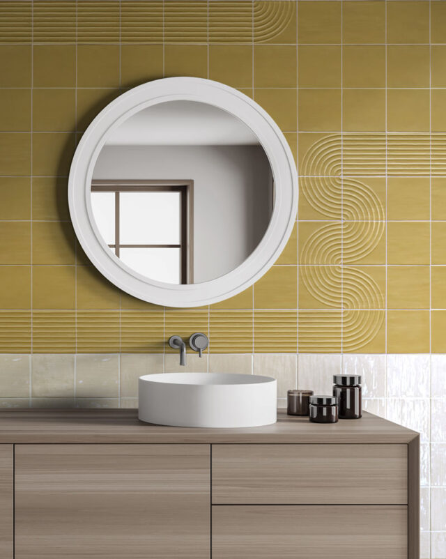 White,And,Wooden,Stylish,Bathroom,Interior,With,Two,Separate,Sinks